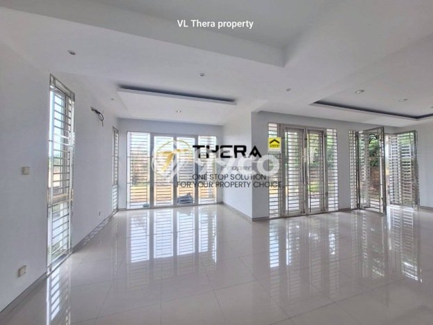 Rumah Eksklusif Dijual LT 600m2 di Batam Kota, Batam Rumah Eksklusif Dijual LT 600m2 di Batam Kota, Batam