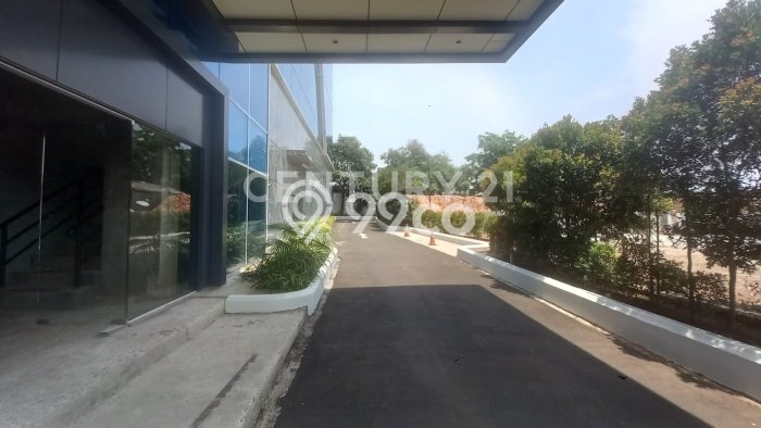 Kantor untuk Disewa di Pusat Jakarta Selatan Luas Bangunan 2175m2 Kantor untuk Disewa di Pusat Jakarta Selatan Luas Bangunan 2175m2