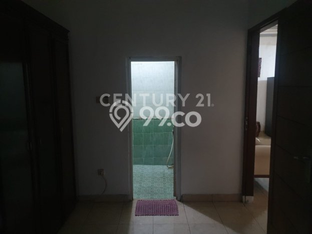Rumah Minimalis 3 KT di Condet Jakarta Timur Semi Furnished Rumah Minimalis 3 KT di Condet Jakarta Timur Semi Furnished