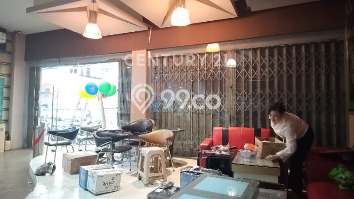 Disewakan Ruko di Kawasan Ramai Fatmawati Luas 568m2 Disewakan Ruko di Kawasan Ramai Fatmawati Luas 568m2