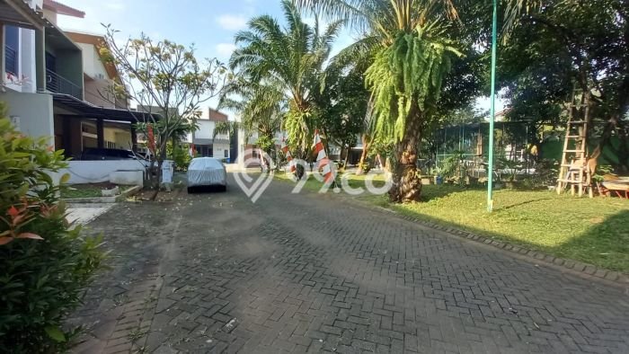 For Sale! Premium House LT 175m2 Desain Elegan di Cibubur For Sale! Premium House LT 175m2 Desain Elegan di Cibubur