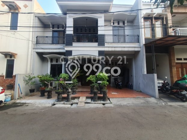 Rumah Minimalis 3 KT di Condet Jakarta Timur Semi Furnished Rumah Minimalis 3 KT di Condet Jakarta Timur Semi Furnished