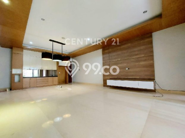 Lokasi terbaik! Rumah siap pakai dikontrakkan di Cilandak LB 550m2 Lokasi terbaik! Rumah siap pakai dikontrakkan di Cilandak LB 550m2