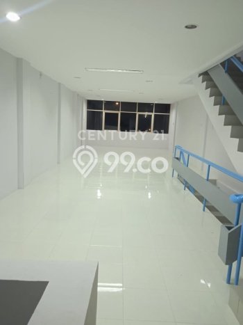 Ruko Bagus Dijual LB 235m2 Lokasi Strategis Jakarta Barat Area Cocok untuk Berbisnis Ruko Bagus Dijual LB 235m2 Lokasi Strategis Jakarta Barat Area Cocok untuk Berbisnis