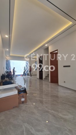 Rumah Luxury Modern Siap Huni di Pondok Indah Jakarta Selatan Rumah Luxury Modern Siap Huni di Pondok Indah Jakarta Selatan