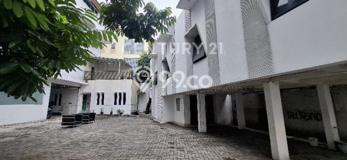 Unit Kantor Paling Strategis di Kebayoran Baru Jakarta Selatan dengan LB 4779m2 Unit Kantor Paling Strategis di Kebayoran Baru Jakarta Selatan dengan LB 4779m2