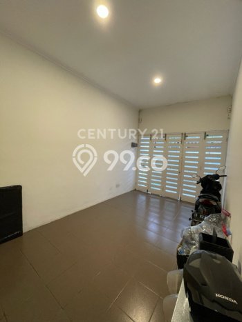Dijual Rumah Premium dengan Fasilitas Sekitar Komplit di Cilandak, Jakarta Selatan Dijual Rumah Premium dengan Fasilitas Sekitar Komplit di Cilandak, Jakarta Selatan