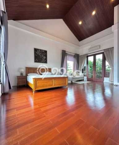 Rumah Mewah LB 1000m2 Siap Pakai Desain Elegan di Pondok Indah, Jakarta Selatan Rumah Mewah LB 1000m2 Siap Pakai Desain Elegan di Pondok Indah, Jakarta Selatan