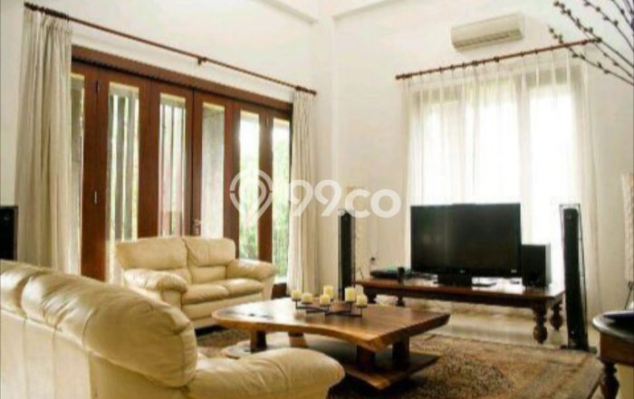 Rumah Mewah LB 1000m2 Siap Pakai Desain Elegan di Pondok Indah, Jakarta Selatan Rumah Mewah LB 1000m2 Siap Pakai Desain Elegan di Pondok Indah, Jakarta Selatan
