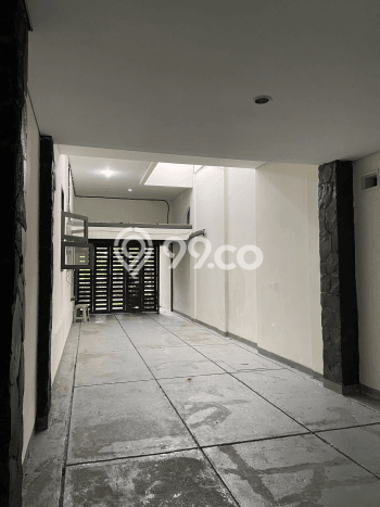 Disewakan Rumah Nyaman LT 494m2 / LB 580m2 di Prapanca, Jakarta Selatan Disewakan Rumah Nyaman LT 494m2 / LB 580m2 di Prapanca, Jakarta Selatan