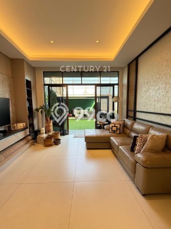 For Sale Rumah Mewah Exclusive di Mampang Prapatan, Jakarta Selatan For Sale Rumah Mewah Exclusive di Mampang Prapatan, Jakarta Selatan