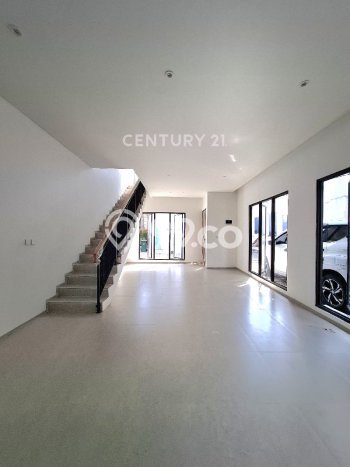Jual Rumah Minimalis Bagus Punya 4 KT di Jagakarsa Jakarta Selatan SHM Jual Rumah Minimalis Bagus Punya 4 KT di Jagakarsa Jakarta Selatan SHM