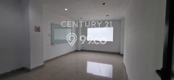 Unit Kantor Paling Strategis di Kebayoran Baru Jakarta Selatan dengan LB 4779m2 Unit Kantor Paling Strategis di Kebayoran Baru Jakarta Selatan dengan LB 4779m2