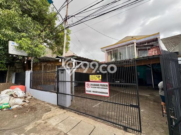 Hunian Eksklusif Siap Huni LT 700m2 di Matraman, Jakarta Timur Hunian Eksklusif Siap Huni LT 700m2 di Matraman, Jakarta Timur