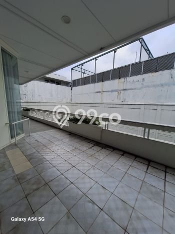 Rumah area Simprug, 5 KT, Akses Mudah Fasilitas Umum, Luas 600m² Bangunan 900m² Rumah area Simprug, 5 KT, Akses Mudah Fasilitas Umum, Luas 600m² Bangunan 900m²
