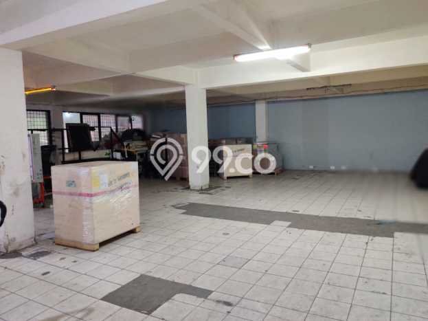 Unit Gudang Dijual di Jakarta Utara LT 1493m2 & LB 1000m2 Unit Gudang Dijual di Jakarta Utara LT 1493m2 & LB 1000m2