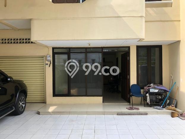 Rumah Luxury Modern Tanpa Renovasi di Pluit Jakarta Utara Rumah Luxury Modern Tanpa Renovasi di Pluit Jakarta Utara