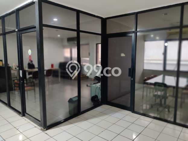 Unit Gudang Dijual di Jakarta Utara LT 1493m2 & LB 1000m2 Unit Gudang Dijual di Jakarta Utara LT 1493m2 & LB 1000m2