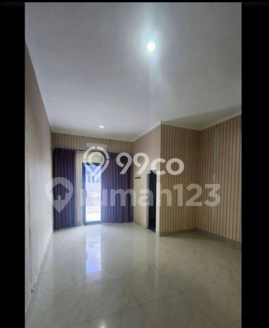 For Sale Hunian Rumah Terawat 4 Kamar di Sunter, Jakarta Utara For Sale Hunian Rumah Terawat 4 Kamar di Sunter, Jakarta Utara