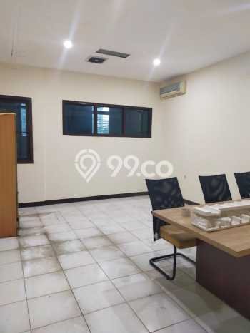 Unit Ruko Dijual di Jakarta Pusat LT 99m2 & LB 198m2 Unit Ruko Dijual di Jakarta Pusat LT 99m2 & LB 198m2