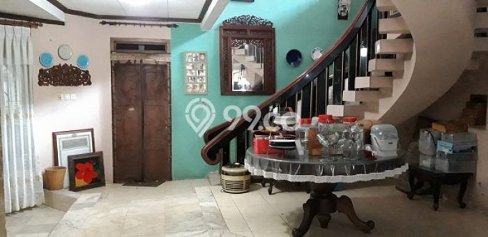 Hunian Elit LB 800m2 Siap Huni Desain Elegan di Pulomas, Jakarta Timur Hunian Elit LB 800m2 Siap Huni Desain Elegan di Pulomas, Jakarta Timur