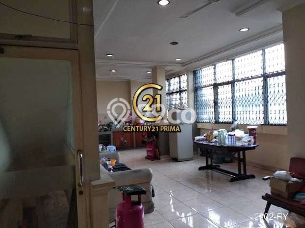 Untuk Dijual Ruko di Kebayoran Lama Jakarta Selatan LT 192m2 / LB 276m2 Untuk Dijual Ruko di Kebayoran Lama Jakarta Selatan LT 192m2 / LB 276m2