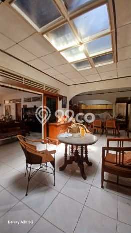 Hunian Mewah Dijual LT 290m2 di Kebayoran Lama, Jakarta Selatan Hunian Mewah Dijual LT 290m2 di Kebayoran Lama, Jakarta Selatan
