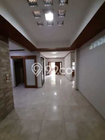 Rumah Lingkungan Asri kawasan Sektor 5-Bintaro, Jakarta Selatan, LT 120m² LB 90m² Rumah Lingkungan Asri kawasan Sektor 5-Bintaro, Jakarta Selatan, LT 120m² LB 90m²