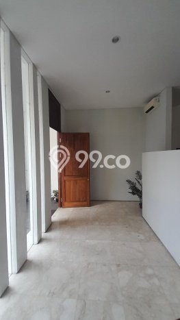 For Sale! Luxury House LT 200m2 Desain Modern di Ragunan For Sale! Luxury House LT 200m2 Desain Modern di Ragunan
