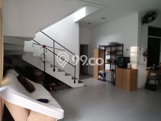 Properti Strategis 5 KT LT 227m2m² di Srengseng, Jakarta Barat Properti Strategis 5 KT LT 227m2m² di Srengseng, Jakarta Barat