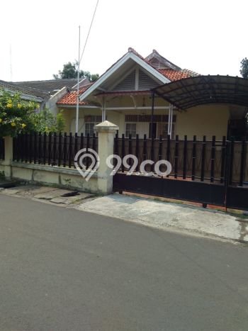 Hunian Mewah LB 200m2 Siap Huni Desain Elegan di Joglo, Jakarta Barat Hunian Mewah LB 200m2 Siap Huni Desain Elegan di Joglo, Jakarta Barat