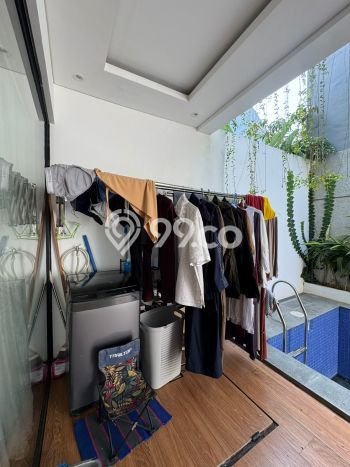 Rumah Elit LB 210m2 Siap Huni Desain Elegan di Harapan Indah, Bekasi Rumah Elit LB 210m2 Siap Huni Desain Elegan di Harapan Indah, Bekasi