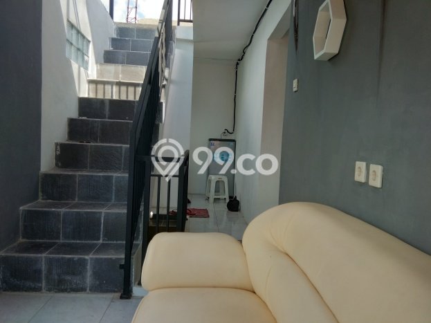 Dijual Kost di Kawasan Mampang Prapatan, Jakarta Selatan, Spesifikasi 7 KT, 7 KM, 146m2 Dijual Kost di Kawasan Mampang Prapatan, Jakarta Selatan, Spesifikasi 7 KT, 7 KM, 146m2
