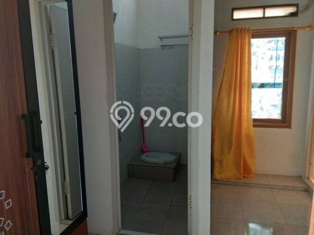 Dijual Kost di Kawasan Mampang Prapatan, Jakarta Selatan, Spesifikasi 7 KT, 7 KM, 146m2 Dijual Kost di Kawasan Mampang Prapatan, Jakarta Selatan, Spesifikasi 7 KT, 7 KM, 146m2