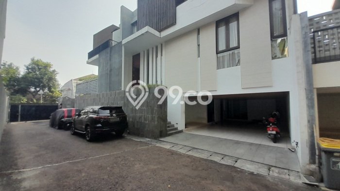 For Sale! Luxury House LT 200m2 Desain Modern di Ragunan For Sale! Luxury House LT 200m2 Desain Modern di Ragunan