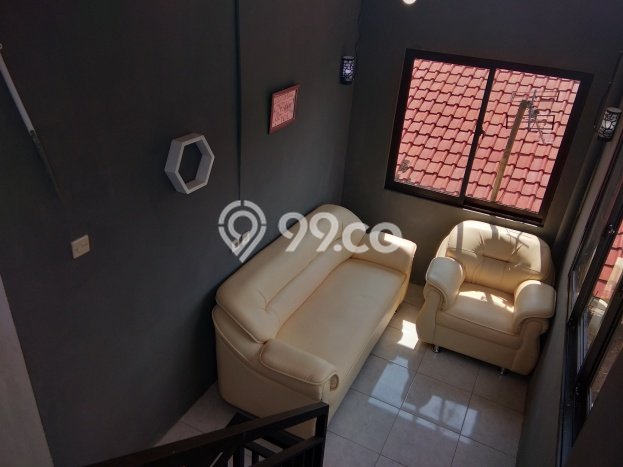 Dijual Kost di Kawasan Mampang Prapatan, Jakarta Selatan, Spesifikasi 7 KT, 7 KM, 146m2 Dijual Kost di Kawasan Mampang Prapatan, Jakarta Selatan, Spesifikasi 7 KT, 7 KM, 146m2