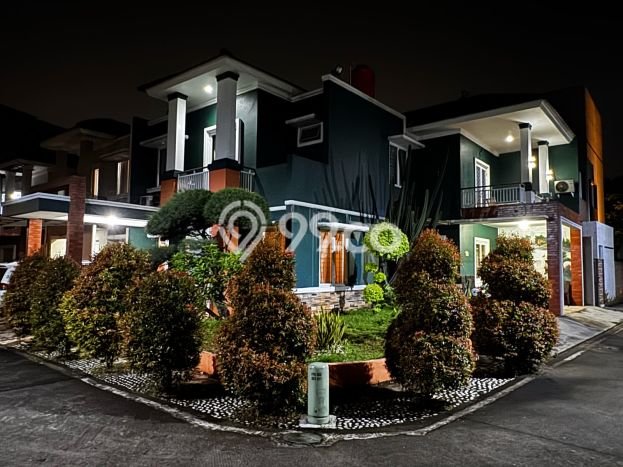 Hunian Mewah LB 200m2 Siap Huni Desain Elegan di Jatiwarna, Bekasi Hunian Mewah LB 200m2 Siap Huni Desain Elegan di Jatiwarna, Bekasi