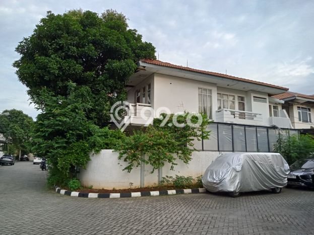 Properti Strategis 5 KT LT 227m2m² di Srengseng, Jakarta Barat Properti Strategis 5 KT LT 227m2m² di Srengseng, Jakarta Barat