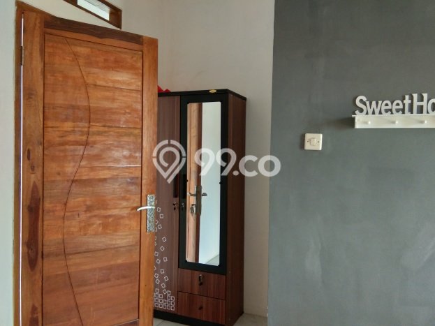 Dijual Kost di Kawasan Mampang Prapatan, Jakarta Selatan, Spesifikasi 7 KT, 7 KM, 146m2 Dijual Kost di Kawasan Mampang Prapatan, Jakarta Selatan, Spesifikasi 7 KT, 7 KM, 146m2