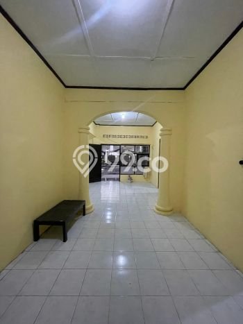 Lokasi strategis! Rumah siap pakai disewakan di Candisari LB 100m2 Lokasi strategis! Rumah siap pakai disewakan di Candisari LB 100m2