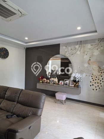 Jual Rumah Mewah Megah Dengan View Cantik di Gading Serpong, Tangerang Jual Rumah Mewah Megah Dengan View Cantik di Gading Serpong, Tangerang