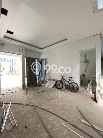 For Sale! Luxury House LT 240m2 Desain Elegan di Gading Serpong For Sale! Luxury House LT 240m2 Desain Elegan di Gading Serpong