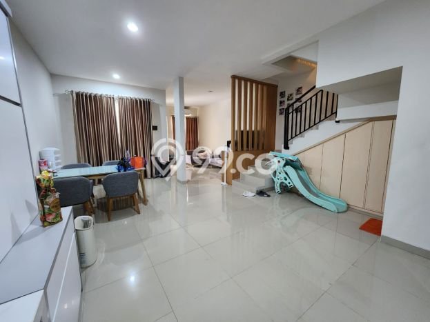 For Sale Hunian Rumah Terawat 2 KT di Graha Raya, Tangerang Selatan For Sale Hunian Rumah Terawat 2 KT di Graha Raya, Tangerang Selatan