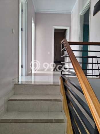 Dijual Rumah Luas Megah Dengan View Eksklusif di Gading Serpong, Tangerang Dijual Rumah Luas Megah Dengan View Eksklusif di Gading Serpong, Tangerang