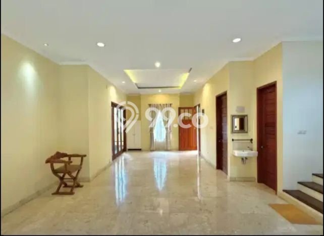 Jual Rumah Luas Elegan Dengan View Eksklusif di Cinere, Jakarta Selatan Jual Rumah Luas Elegan Dengan View Eksklusif di Cinere, Jakarta Selatan