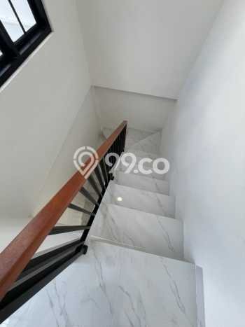 Rumah Modern 3 KT di BSD Kencana Loka Tangerang Semi Furnished Rumah Modern 3 KT di BSD Kencana Loka Tangerang Semi Furnished