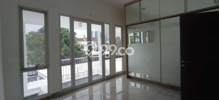 For Sale! Luxury House LT 300m2 Desain Elegan di BSD De Park For Sale! Luxury House LT 300m2 Desain Elegan di BSD De Park