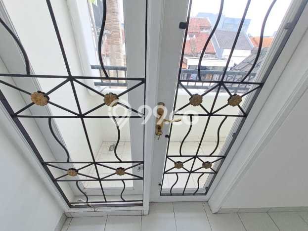 Dijual Rumah Modern 2 KT di Alam Sutera, Tangerang Dijual Rumah Modern 2 KT di Alam Sutera, Tangerang