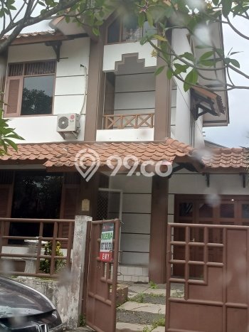 Rumah di , 4 KM, Lingkungan Berkembang Rumah di , 4 KM, Lingkungan Berkembang
