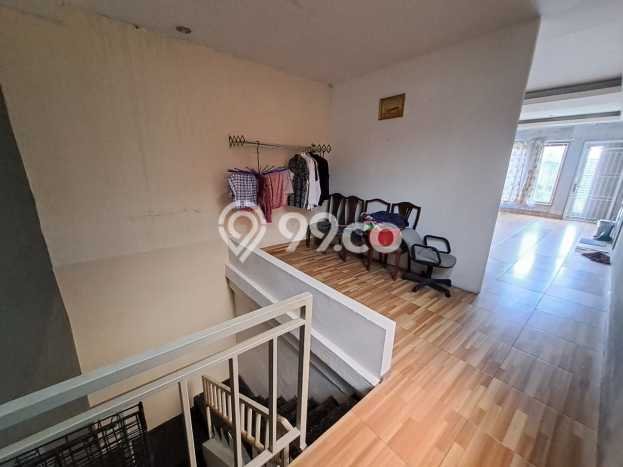 Hunian Cantik Modern Lb 216m2 di Serpong Utara, Tangerang Selatan Hunian Cantik Modern Lb 216m2 di Serpong Utara, Tangerang Selatan